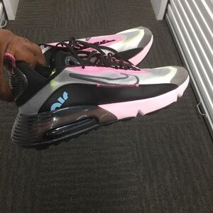Air Max 2090 lady 16.5 fits men 15 new